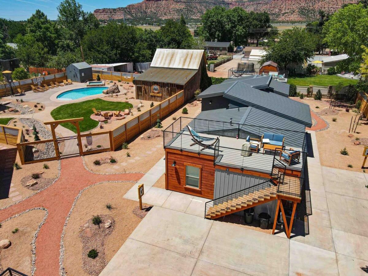 Timber & Tin G 2Bed 2Bath W Pool & Rooftop Deck Канаб Экстерьер фото